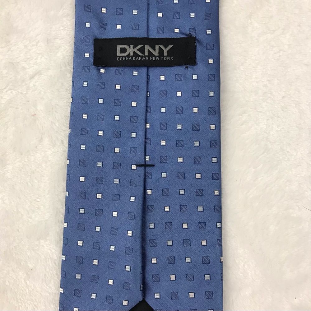 ‎Necktie - Picture 4 of 5